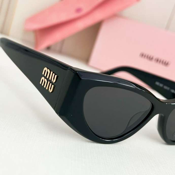Picture of MiuMiu Sunglasses _SKUfw51889132fw